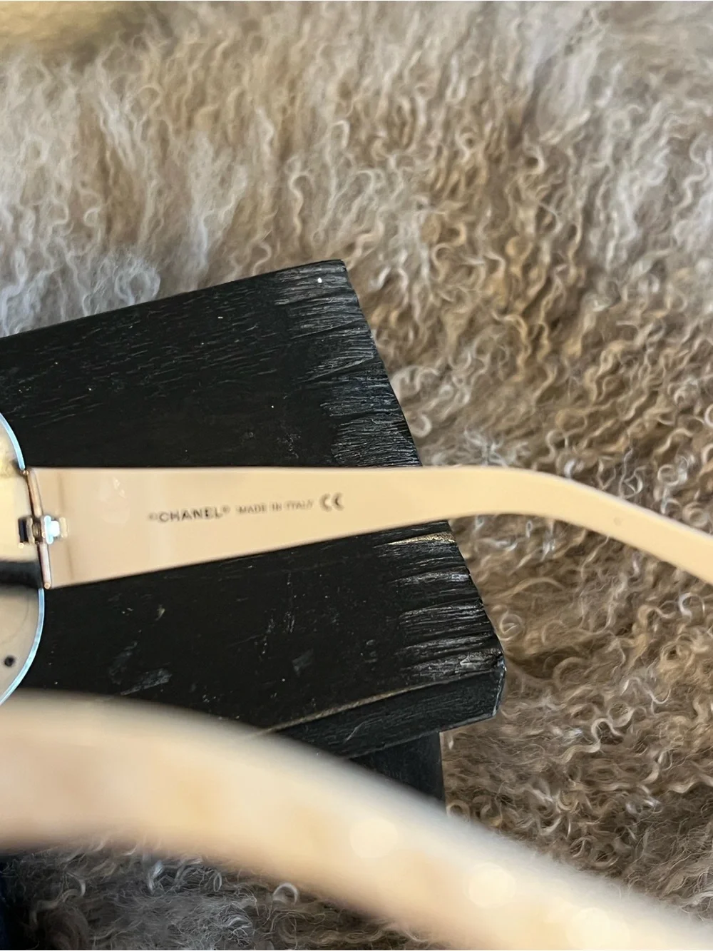 CHANEL White Quilted-Arm Sunglasses with Gradient Black-Gray Lenses Authentic